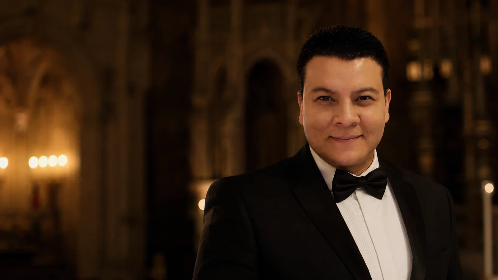 José Antonio Alcazaba, tenor lírico-pop y director de Adagio